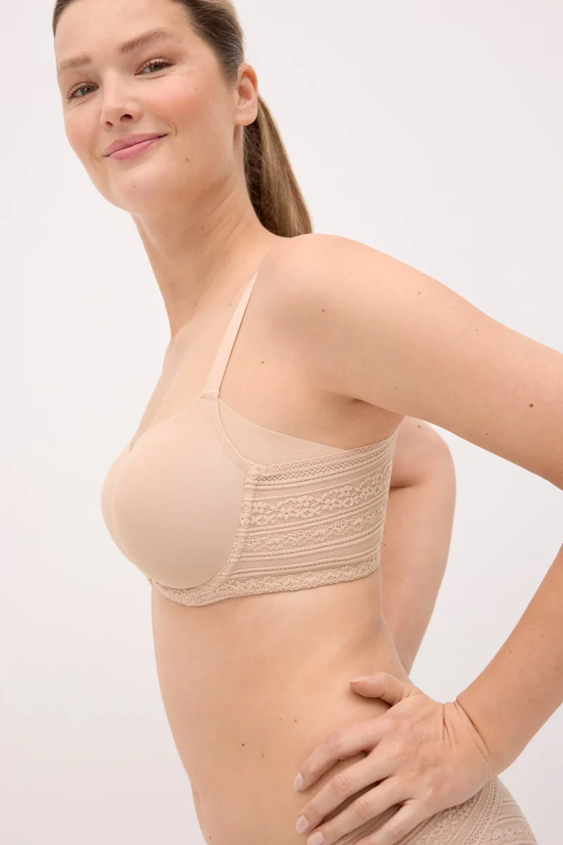 Conjunto de lingerie com sutiã com aro e calcinha midi nude. - Image 5