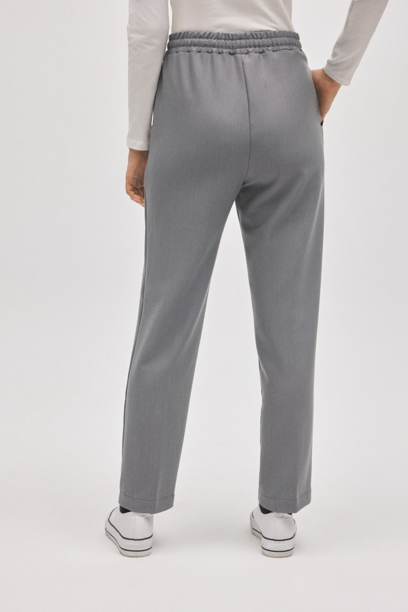 Calça cinza reta com cós ajustável - Image 5
