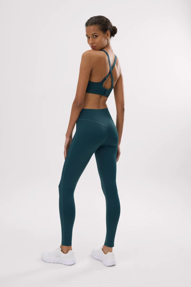 Leggings de compressão verde-garrafa com efeito push-up - Image 2